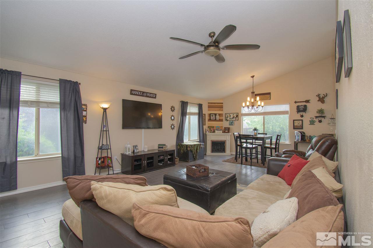 996 Ridgeview Drive Carson City, NV 89705 - Photo 5 of 23 Photo 5