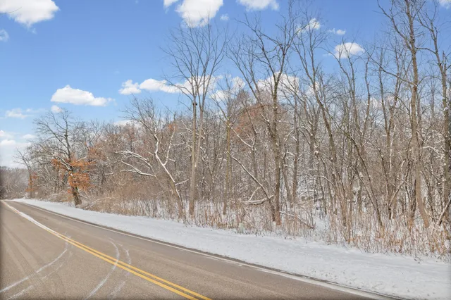 $109,900 | 2685 Carver Avenue, Maplewood, MN 55119