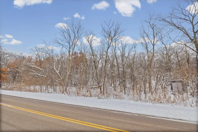 $109,900 | 2685 Carver Avenue, Maplewood, MN 55119