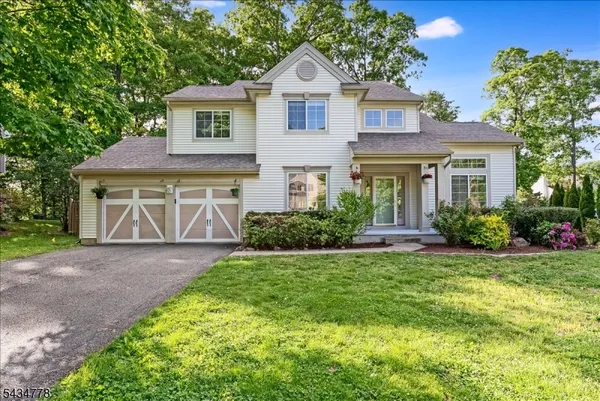 $714,900 | 6 Crestwood Circle, Budd Lake, NJ 07828