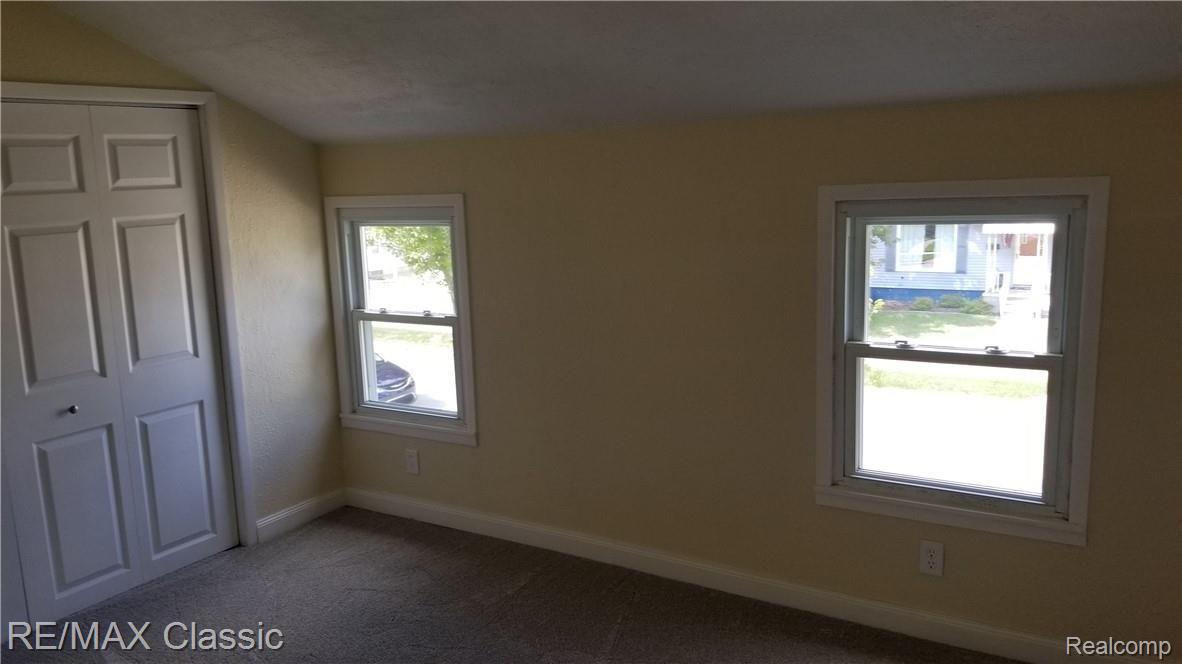 322 Roth Boulevard Clawson, MI 48017 - Photo 17 of 41 15 (2).jpg
