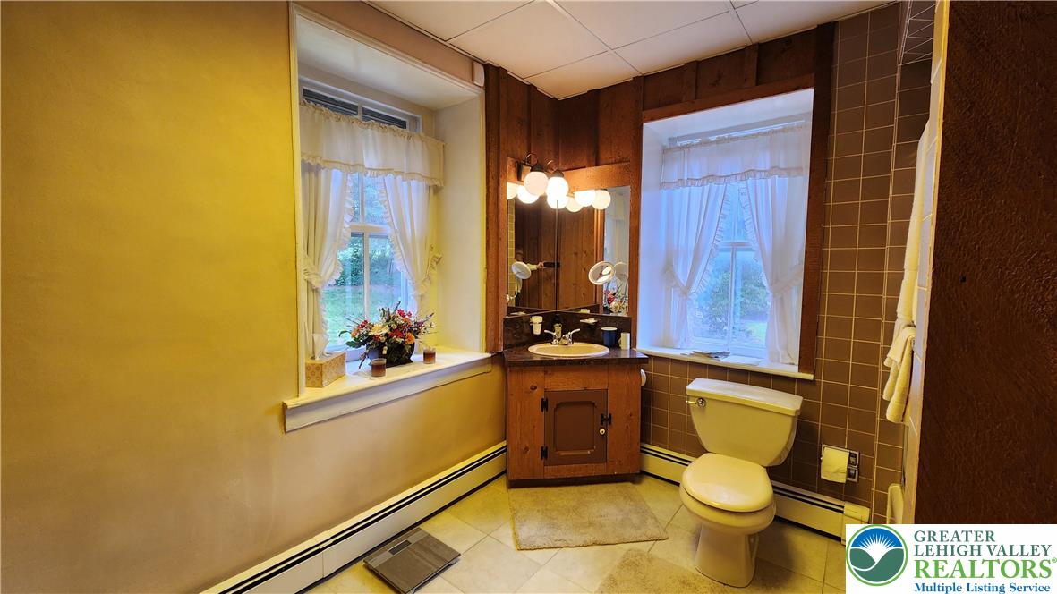 4912 Shankweiler Road Orefield, PA 18069 - Photo 15 of 74