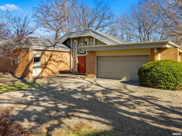 $289,900 | 9156 North Timber Lane, Peoria, IL 61615