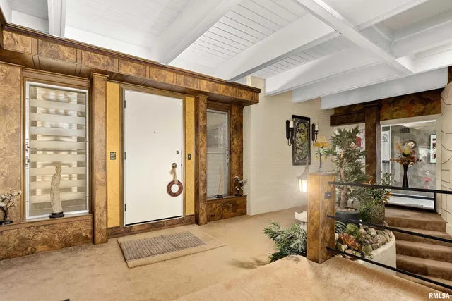 $289,900 | 9156 North Timber Lane, Peoria, IL 61615