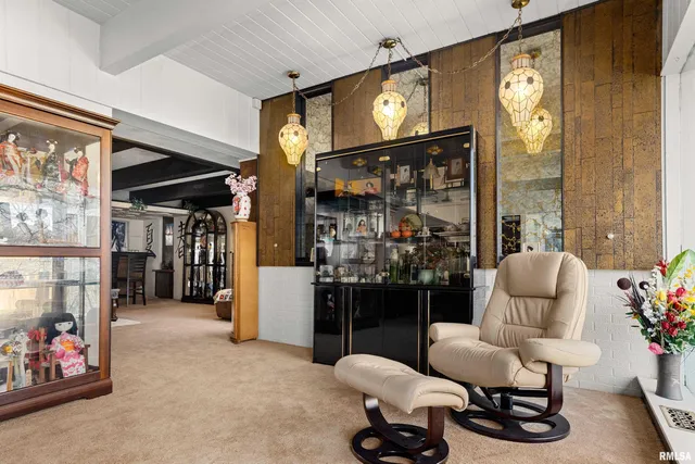 $289,900 | 9156 North Timber Lane, Peoria, IL 61615