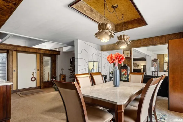 $289,900 | 9156 North Timber Lane, Peoria, IL 61615