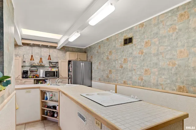 $289,900 | 9156 North Timber Lane, Peoria, IL 61615