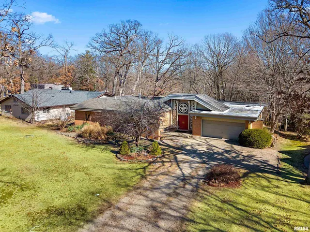 $289,900 | 9156 North Timber Lane, Peoria, IL 61615