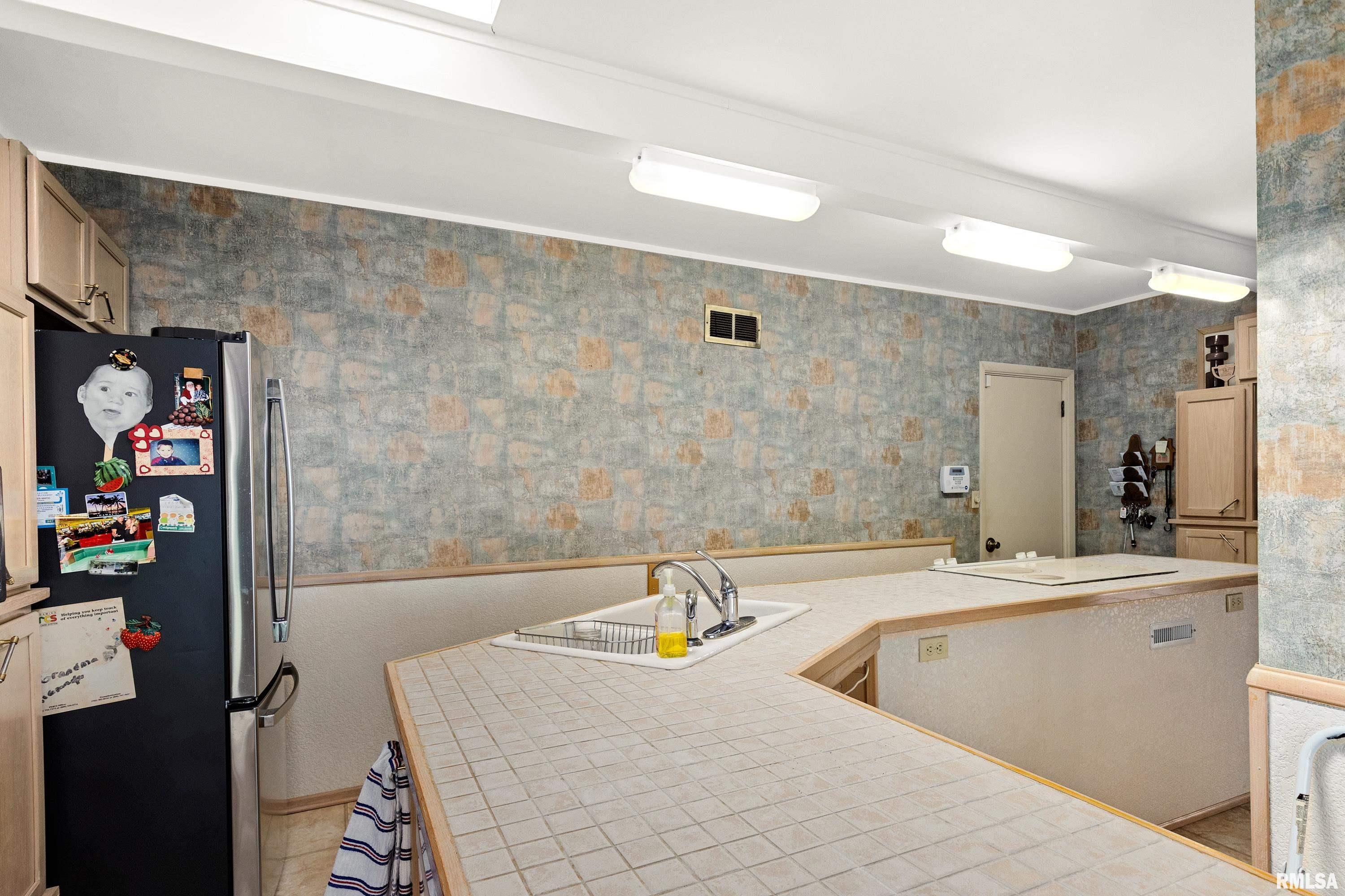 9156 North Timber Lane Peoria, IL 61615 - Photo 41 of 48