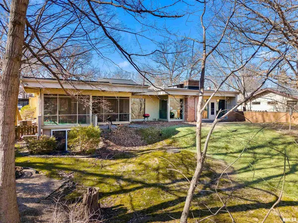 $289,900 | 9156 North Timber Lane, Peoria, IL 61615
