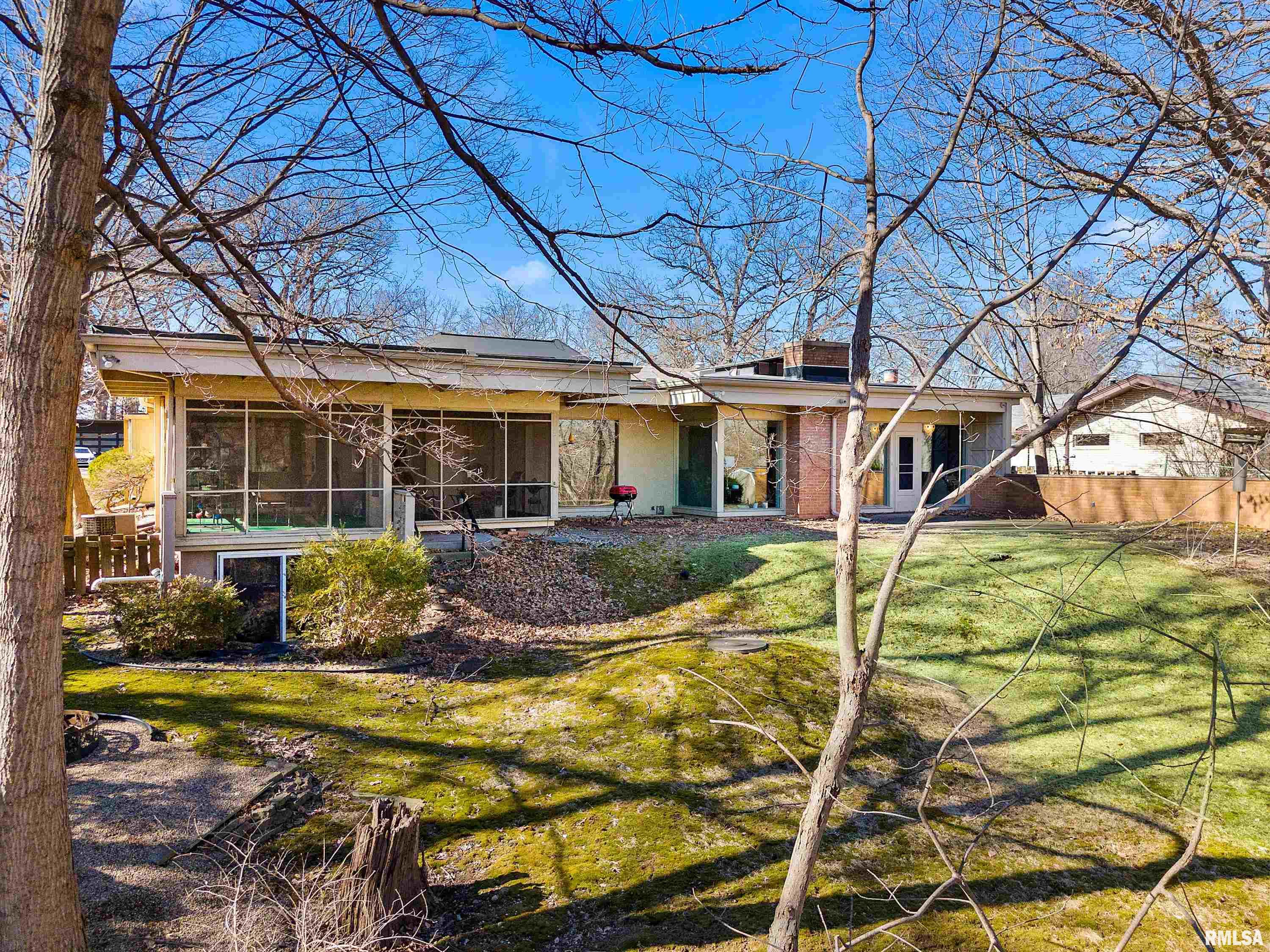 9156 North Timber Lane Peoria, IL 61615 - Photo 9 of 48