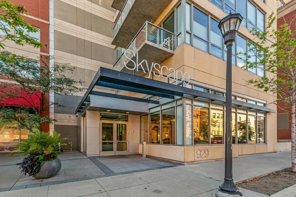 $1,750 | 929 Portland Avenue, Unit 908, Minneapolis, MN 55404