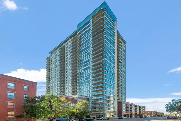 $1,750 | 929 Portland Avenue, Unit 908, Minneapolis, MN 55404