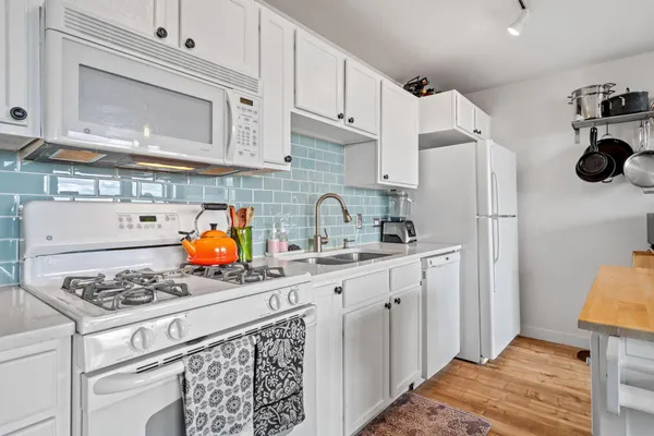 $1,750 | 929 Portland Avenue, Unit 908, Minneapolis, MN 55404