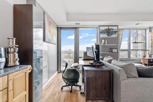 $1,750 | 929 Portland Avenue, Unit 908, Minneapolis, MN 55404