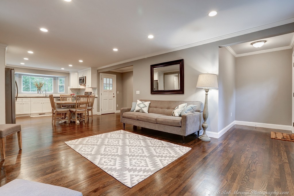 32 Pequot Road Wayland, MA 01778 - Photo 4 of 30 Gallery Image 4