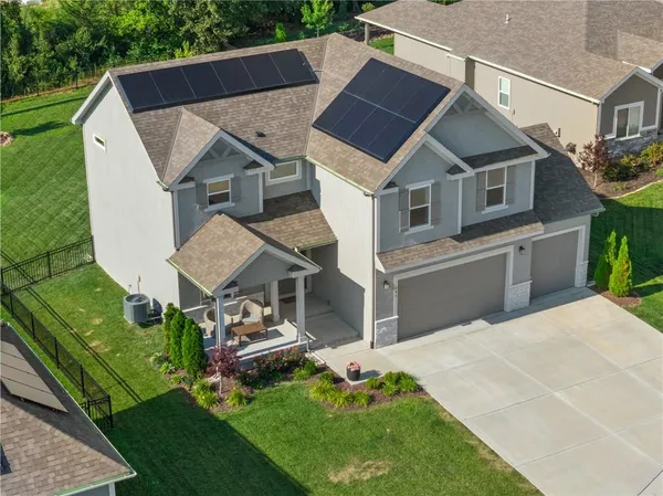 $499,000 | 409 Southwest Nelson Drive, Blue Springs, MO 64014