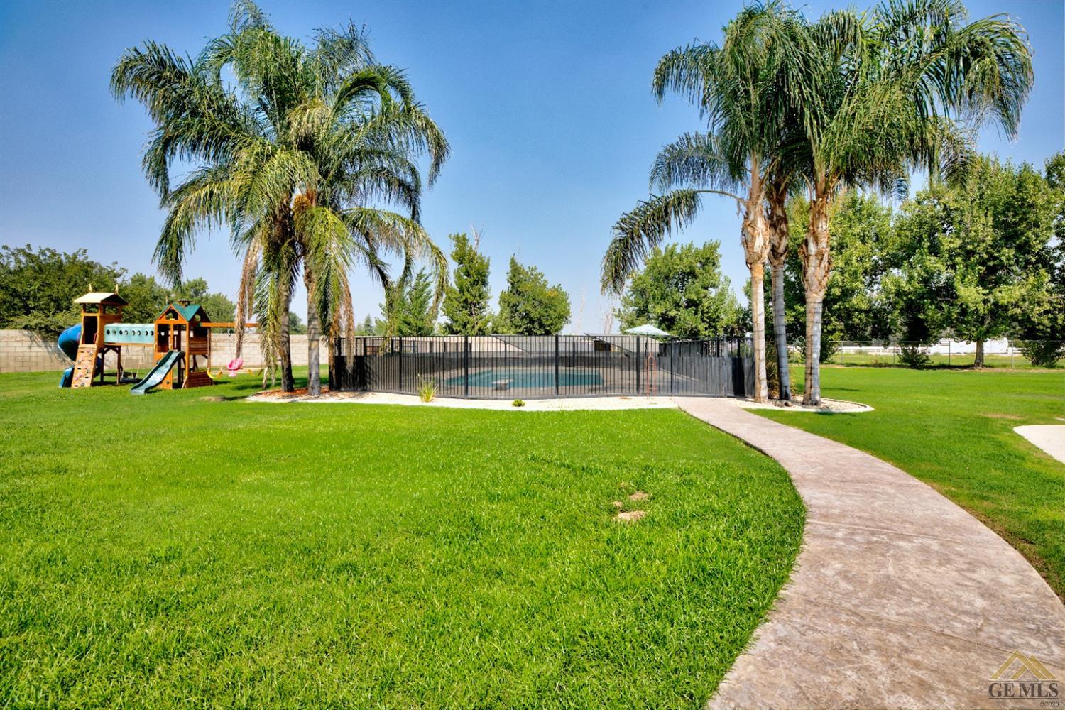 13934 Eberle Road Bakersfield, CA 93313 - Photo 30 of 35