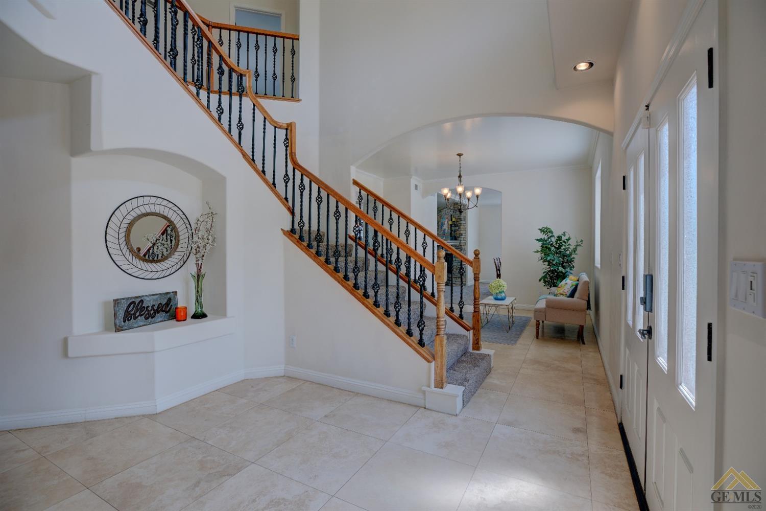 13934 Eberle Road Bakersfield, CA 93313 - Photo 4 of 35