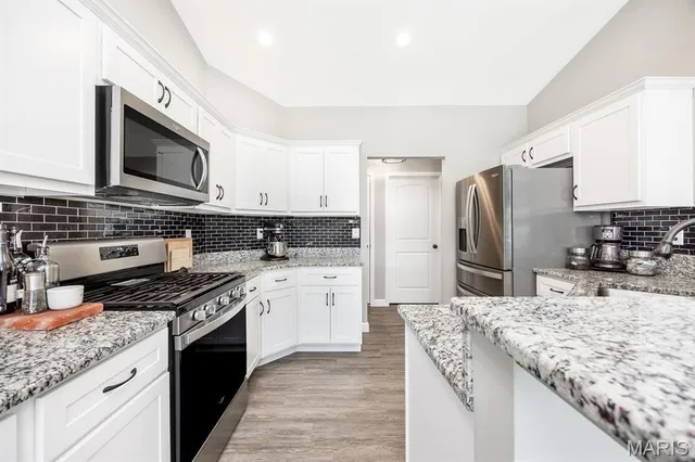 $354,999 | 233 Emerald Way East, Granite City, IL 62040