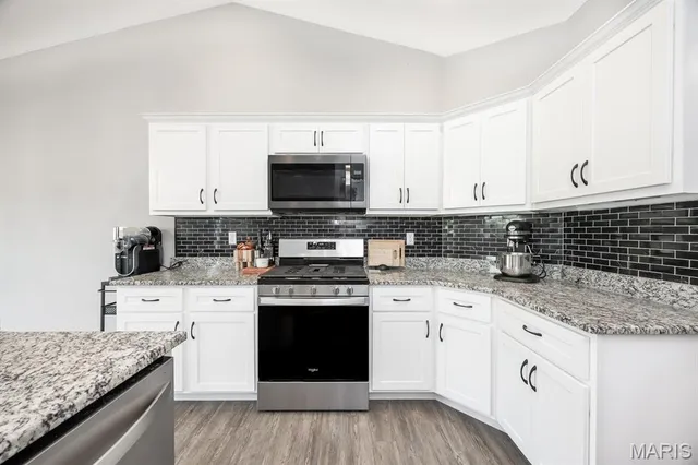 $354,999 | 233 Emerald Way East, Granite City, IL 62040