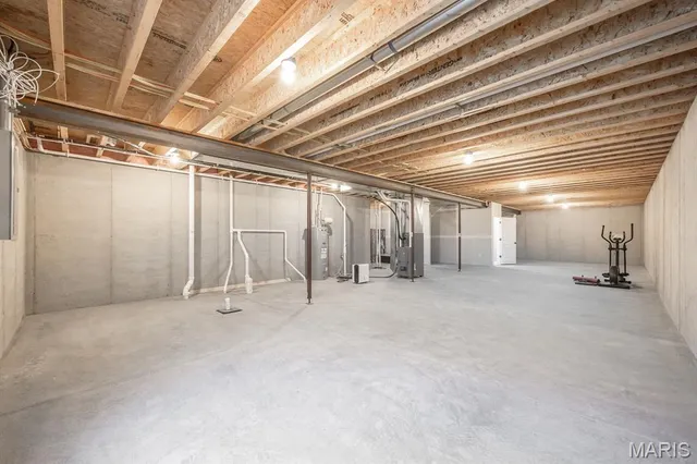 $354,999 | 233 Emerald Way East, Granite City, IL 62040