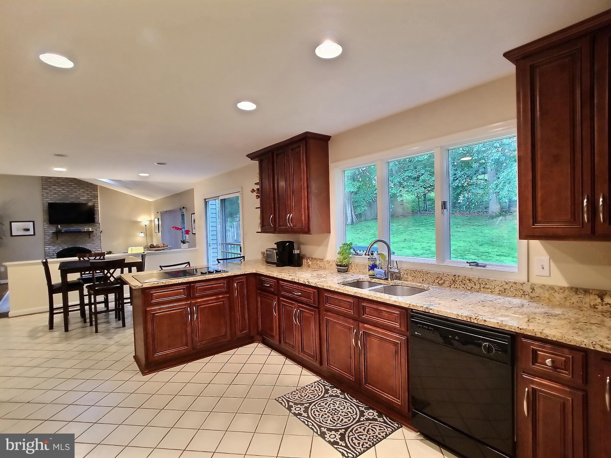 15225 Watergate Road Silver Spring, MD 20905 - Photo 8 of 27