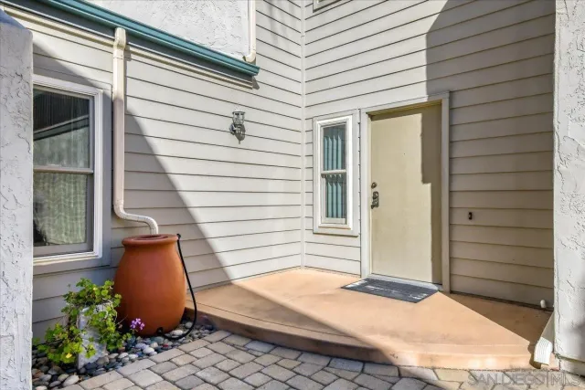 $935,000 | 6128 Portobelo Court, San Diego, CA 92124