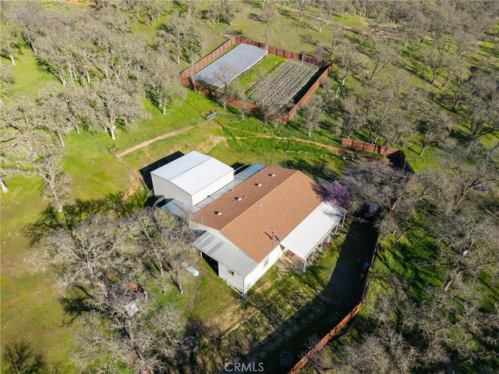 193 Railbridge Road Oroville, CA 95966 - Photo 31 of 32 an aerial view of a house with a yard swimming pool and outdoor seating