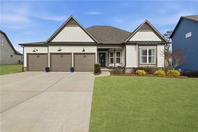 $789,000 | 522 Edgewater Drive, Canton, GA 30115