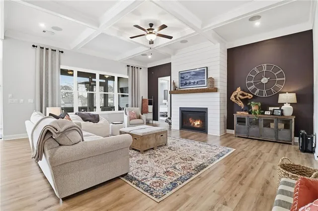 $789,000 | 522 Edgewater Drive, Canton, GA 30115