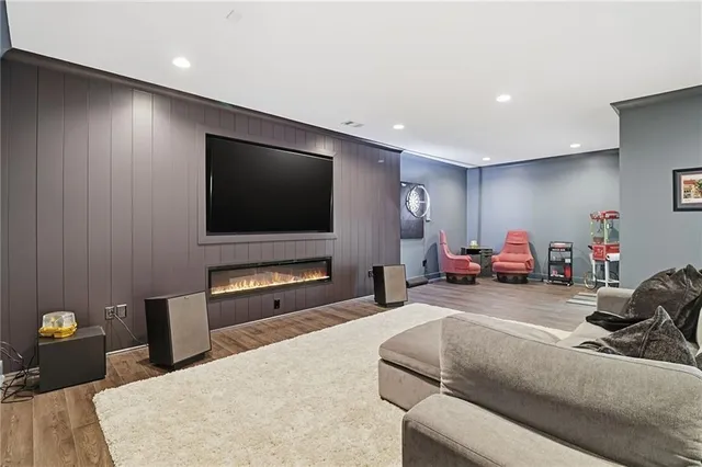 $789,000 | 522 Edgewater Drive, Canton, GA 30115