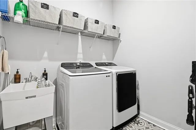 $789,000 | 522 Edgewater Drive, Canton, GA 30115