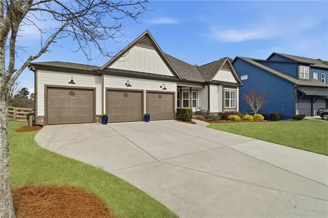 $789,000 | 522 Edgewater Drive, Canton, GA 30115