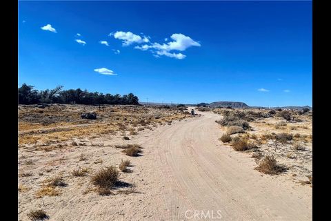 38898 Valley Center Road Daggett, CA 92327 - Photo 23 of 29 a view of a sky view
