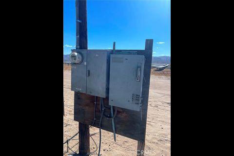 38898 Valley Center Road Daggett, CA 92327 - Photo 24 of 29 a view of a balcony