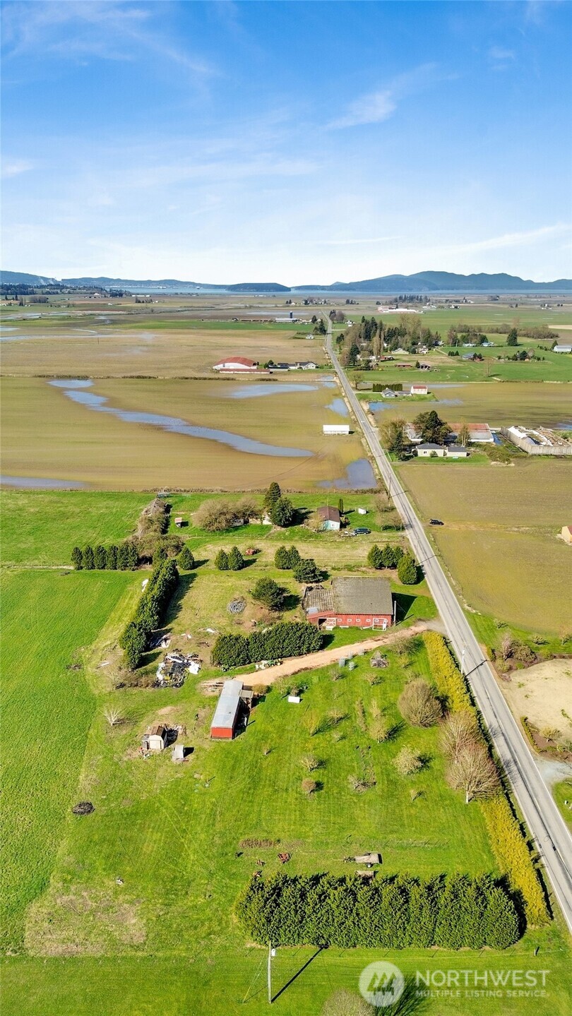 16068 Field Road Bow, WA 98232 - Photo 24 of 25