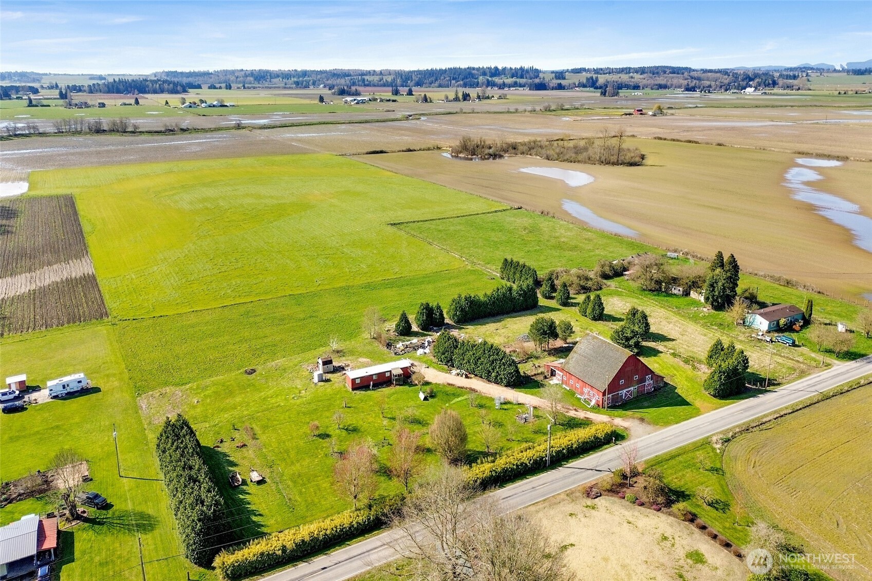 16068 Field Road Bow, WA 98232 - Photo 8 of 25