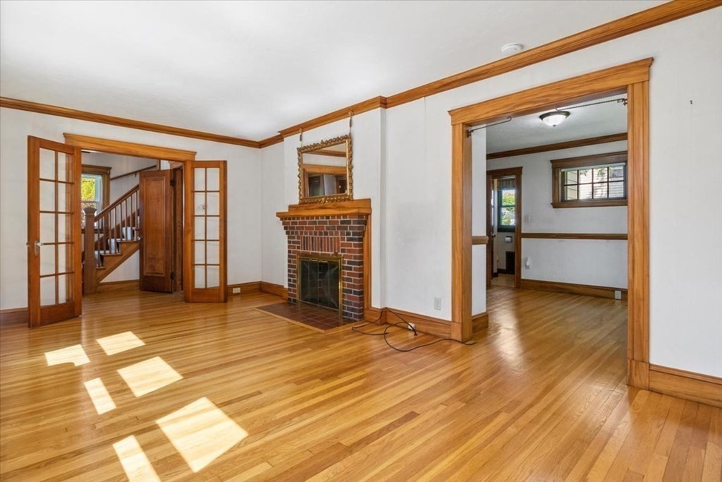 15 Barclay Road Boston, MA 02132 - Photo 3 of 39 Gallery Image 3