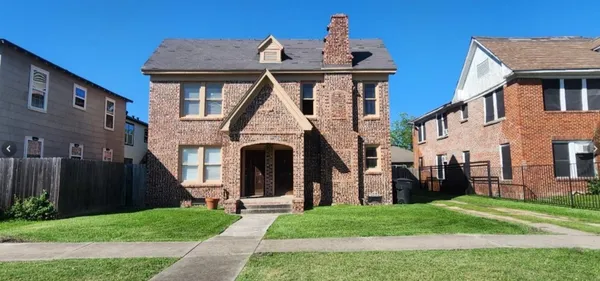 $1,250 | 2805 Cleburne Street, Houston, TX 77004