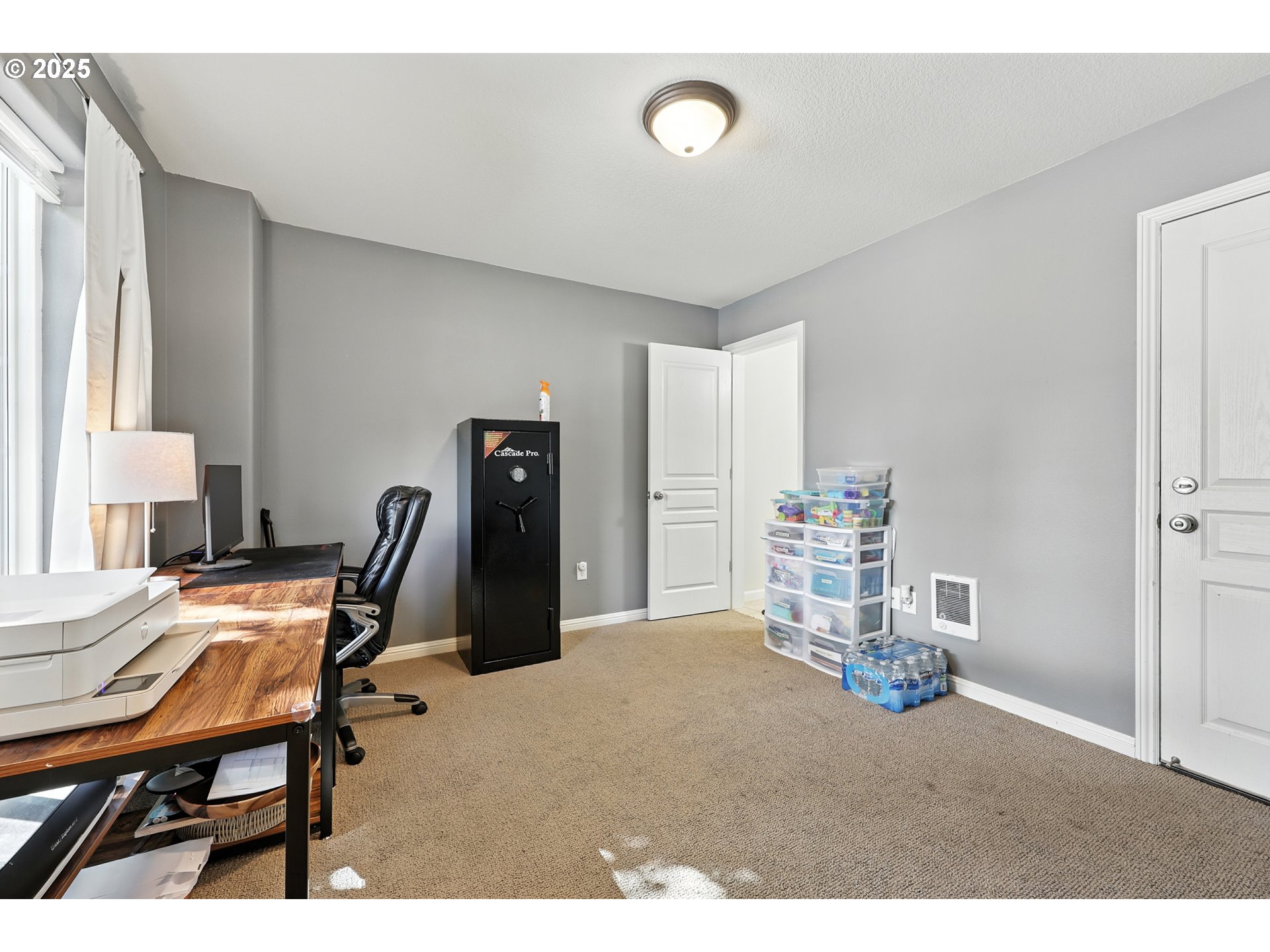 895 Southwest 170th Avenue Beaverton, OR 97006 - Photo 16 of 21