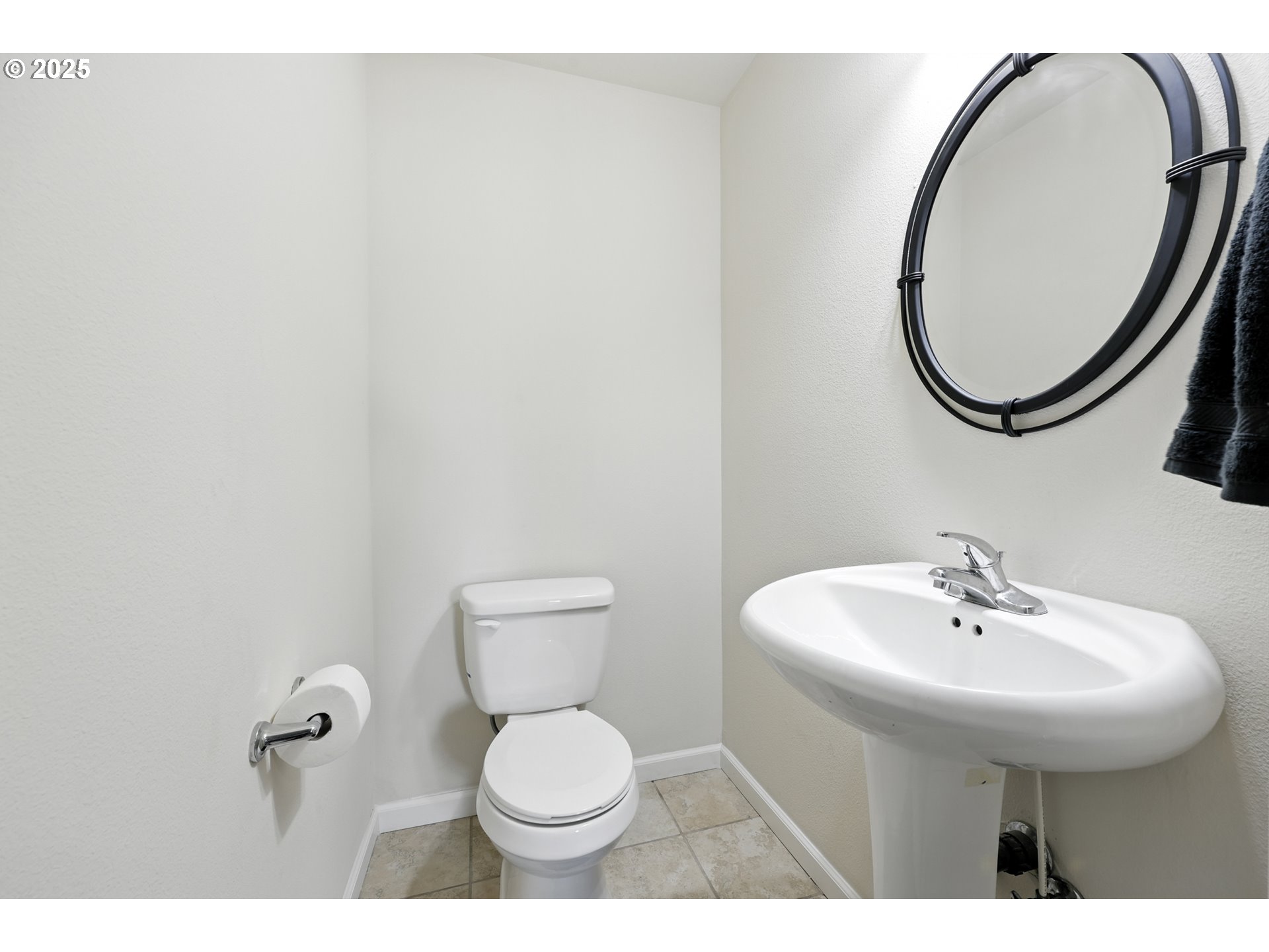 895 Southwest 170th Avenue Beaverton, OR 97006 - Photo 17 of 21