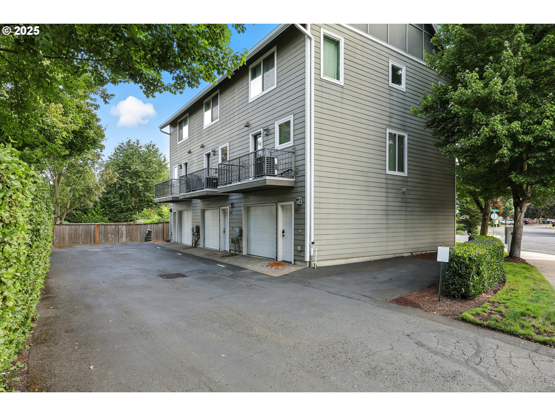 895 Southwest 170th Avenue Beaverton, OR 97006 - Photo 20 of 21
