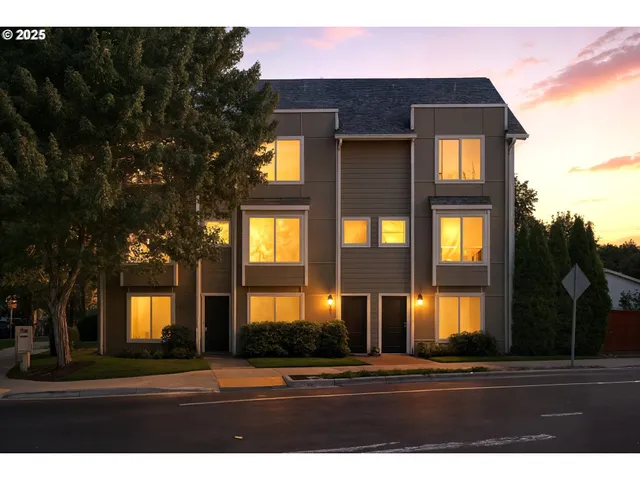 $334,999 | 895 Southwest 170th Avenue, Beaverton, OR 97006