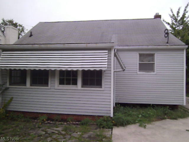 5712 Wellington Road Cleveland, OH 44124 - Photo 3 of 12 Gallery Image 3