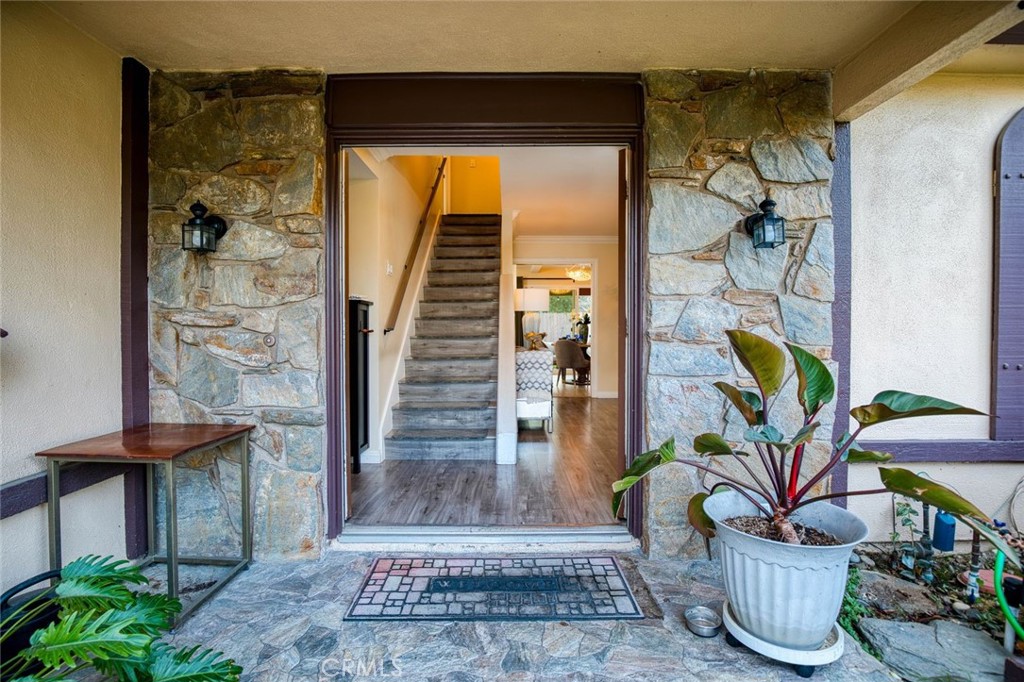 2914 South Rene Drive Santa Ana, CA 92704 - Photo 3 of 38