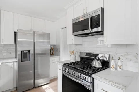 $1,649,000 | 996 Patricia Avenue, San Mateo, CA 94401