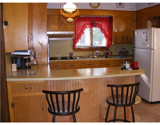 149 Horse Neck Road Warwick, RI 02889 - Photo 8 of 15 Kitchen.