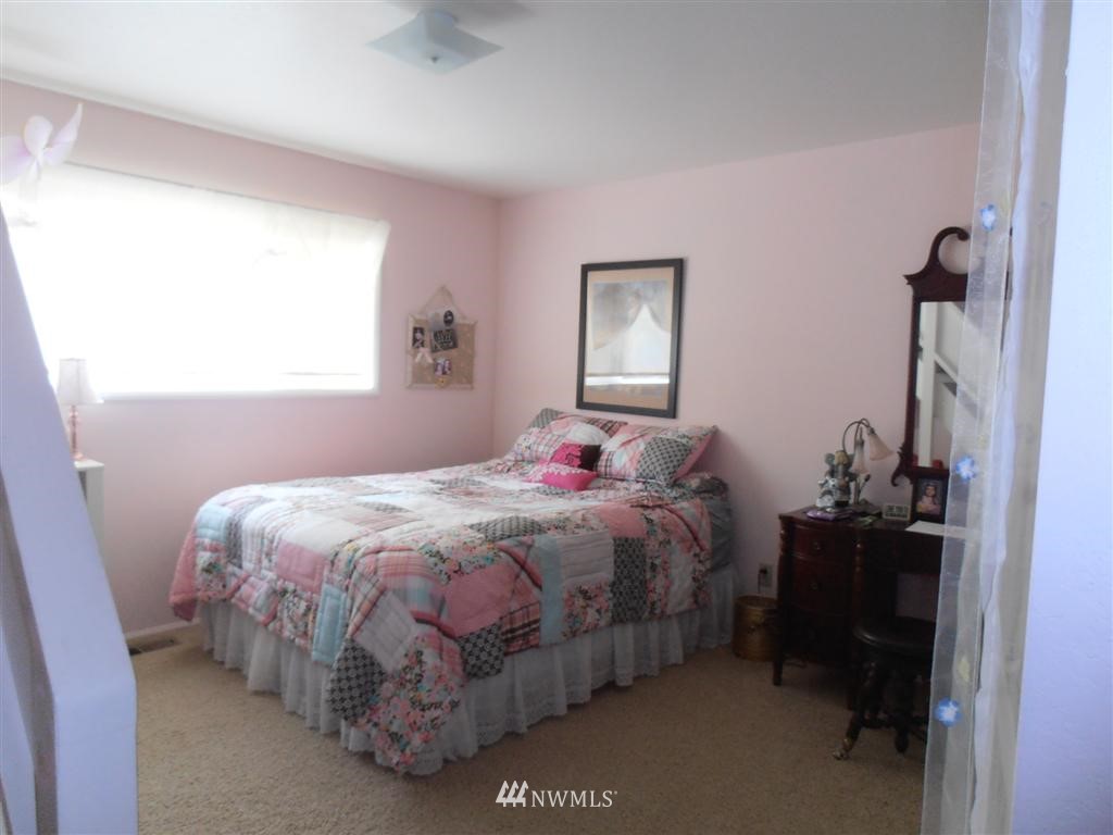1164 Riverside Road West Chehalis, WA 98532 - Photo 10 of 19 Gallery Image 10