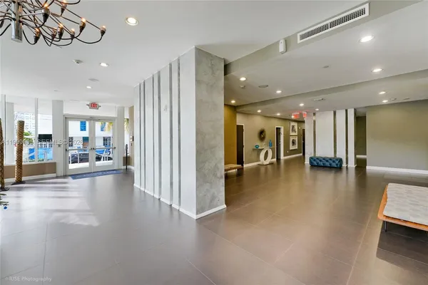 $5,200 | 2100 Park Avenue, Unit 210, Miami Beach, FL 33139